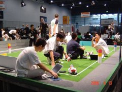 中国脚球的世界杯冠军梦由一群机械人率先实现